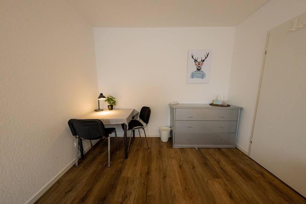 Wohnung Hirschhoehe Im Taunus Neu-Anspach Luaran gambar